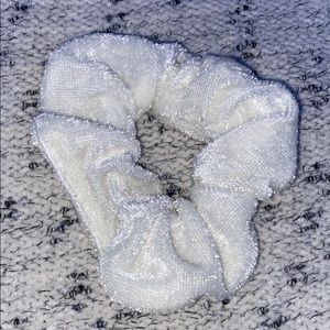 Scrunchie (3/$10) 🍒